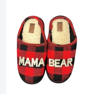 Dearfoams “Mama Bear” Plaid Slippers – Size 7/8 – Cozy Flannel Memory Foam